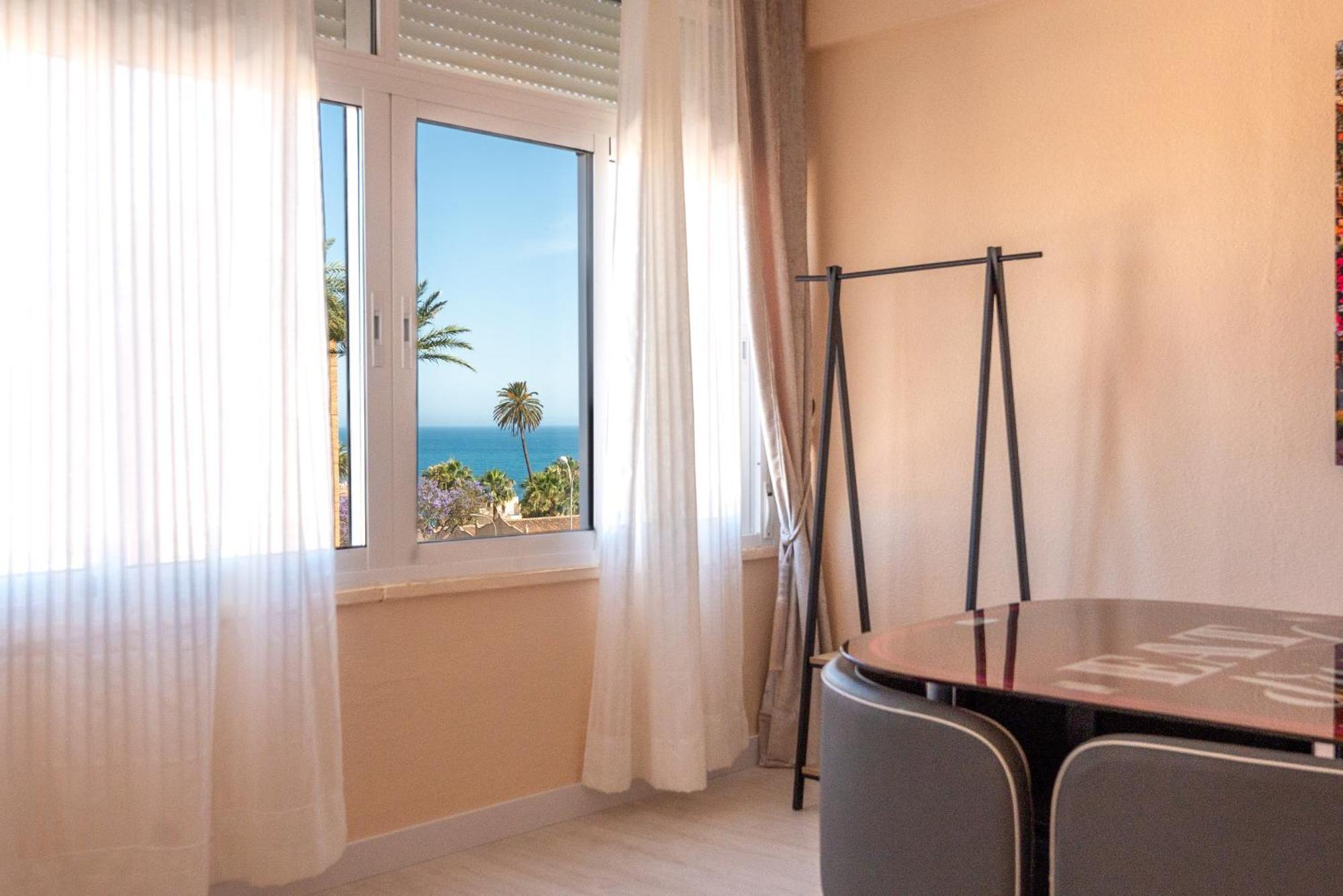 Апартаменты Flamingo 1 Bdr Beach 200 Meters Always Happy Бенальмадена Экстерьер фото
